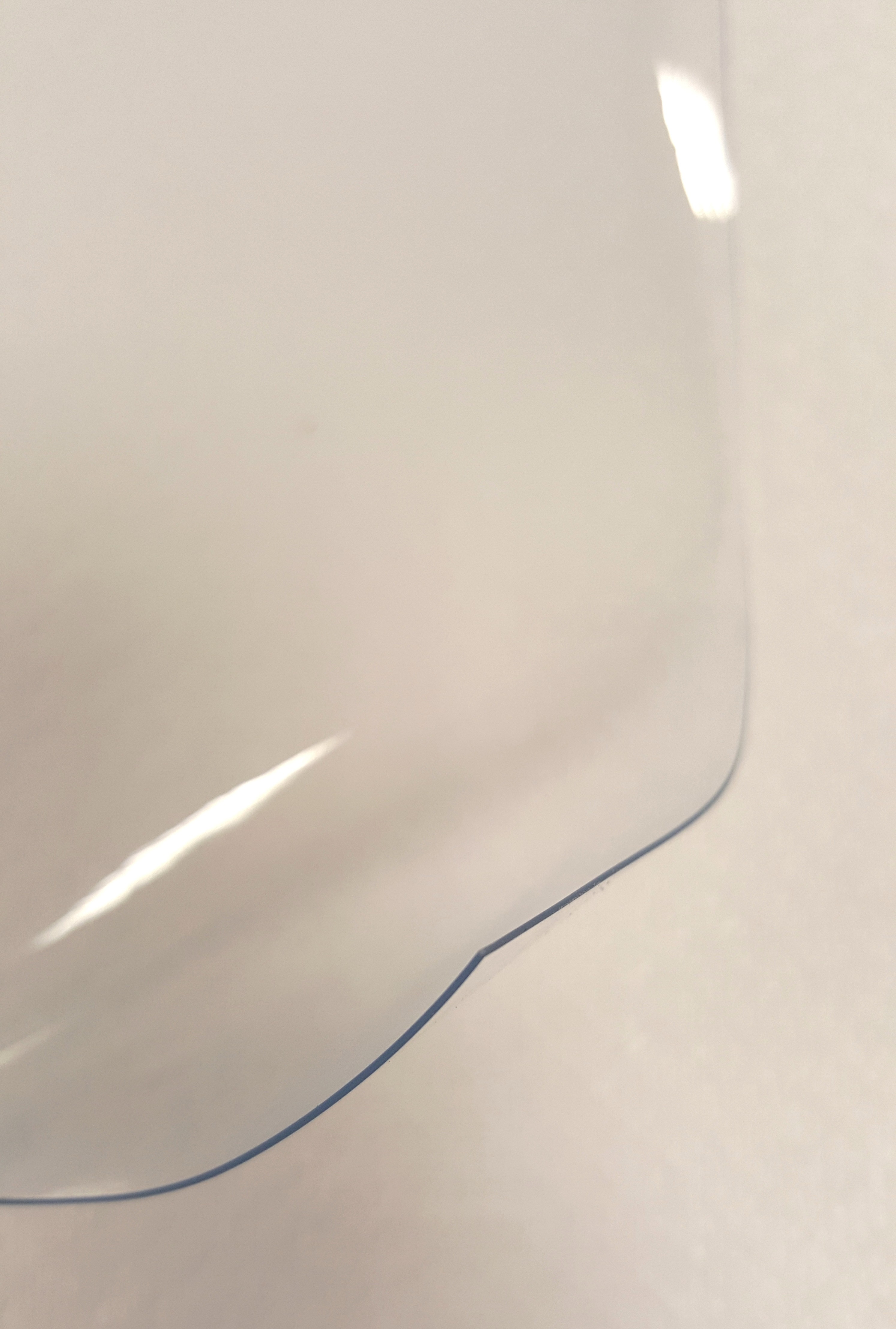 Nappe transparente épaisse rectangulaire 140 x 450 cm – 1,50 mm  d'épaisseur- cristal pvc transparent épais et rigide - livraison roulée sur  tube - Conforama